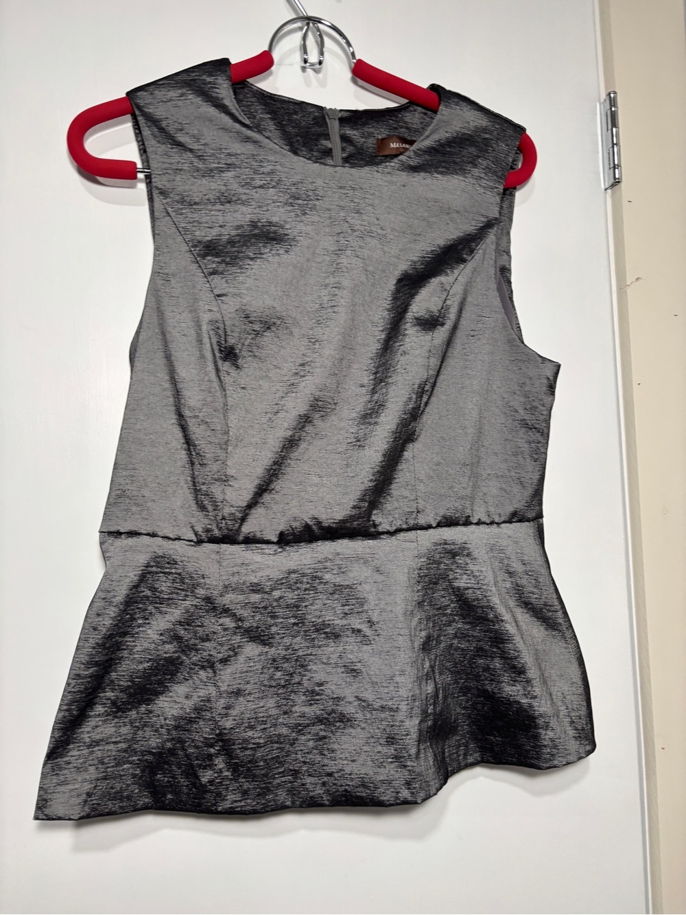 Melanie Lyne Metallic Gray Sleeveless Peplum Camisole by MaxStudio